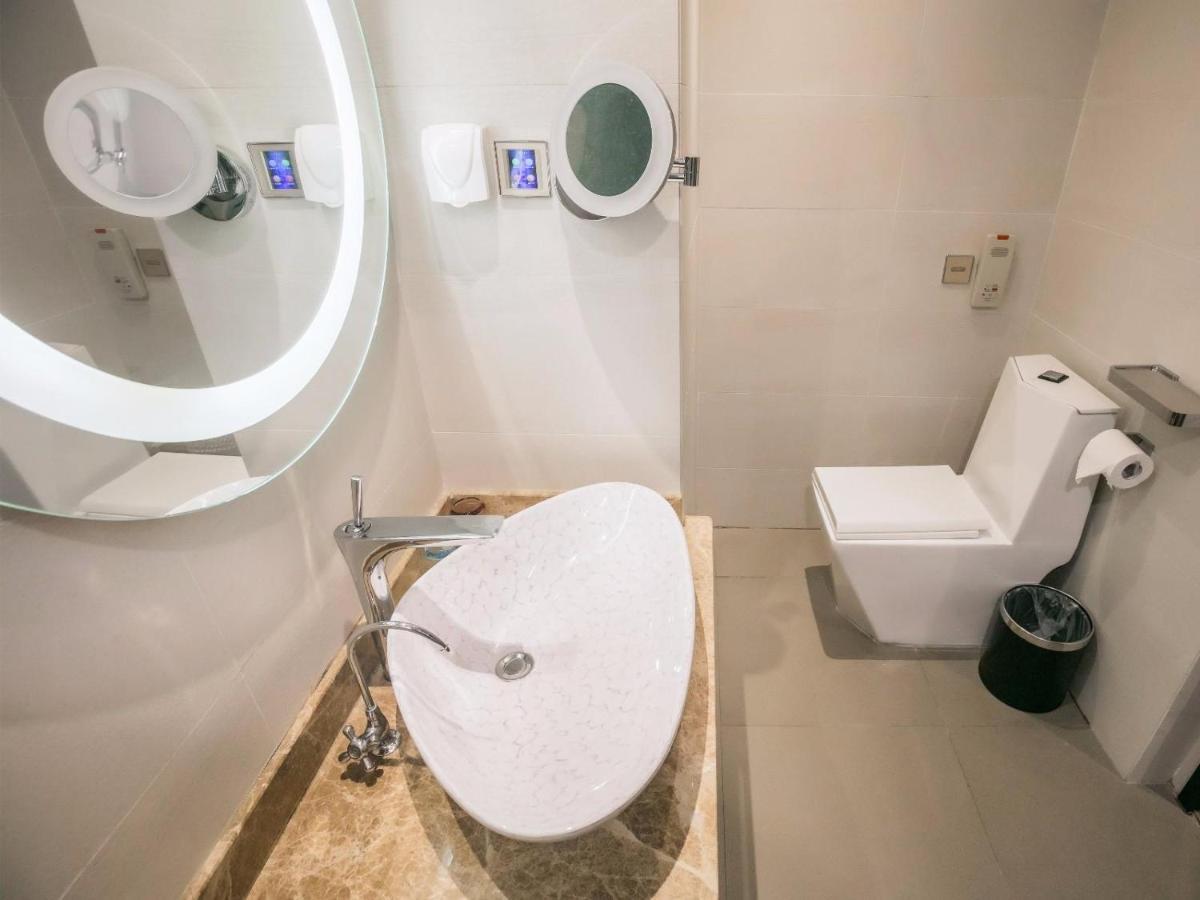 Lavande Hotel Dalian Malan Square Metro Station Екстер'єр фото