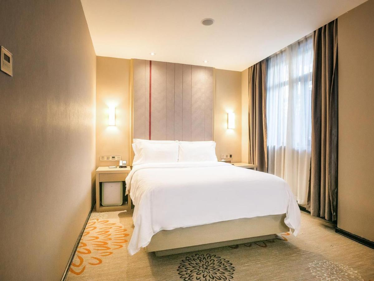 Lavande Hotel Dalian Malan Square Metro Station Екстер'єр фото
